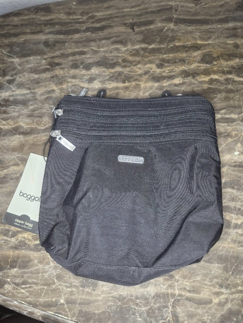 NWT Baggallini Crossbody Travel Purse Black Nylon Zipper Pockets Bag
